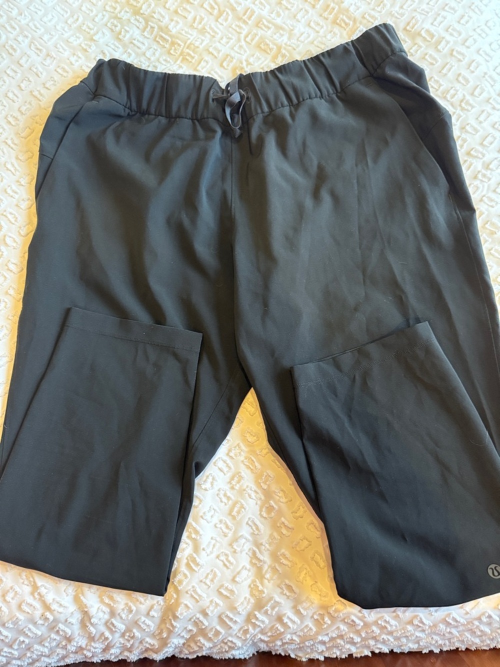 LuLulemon size 12 Black Pull-On Pants with pockets